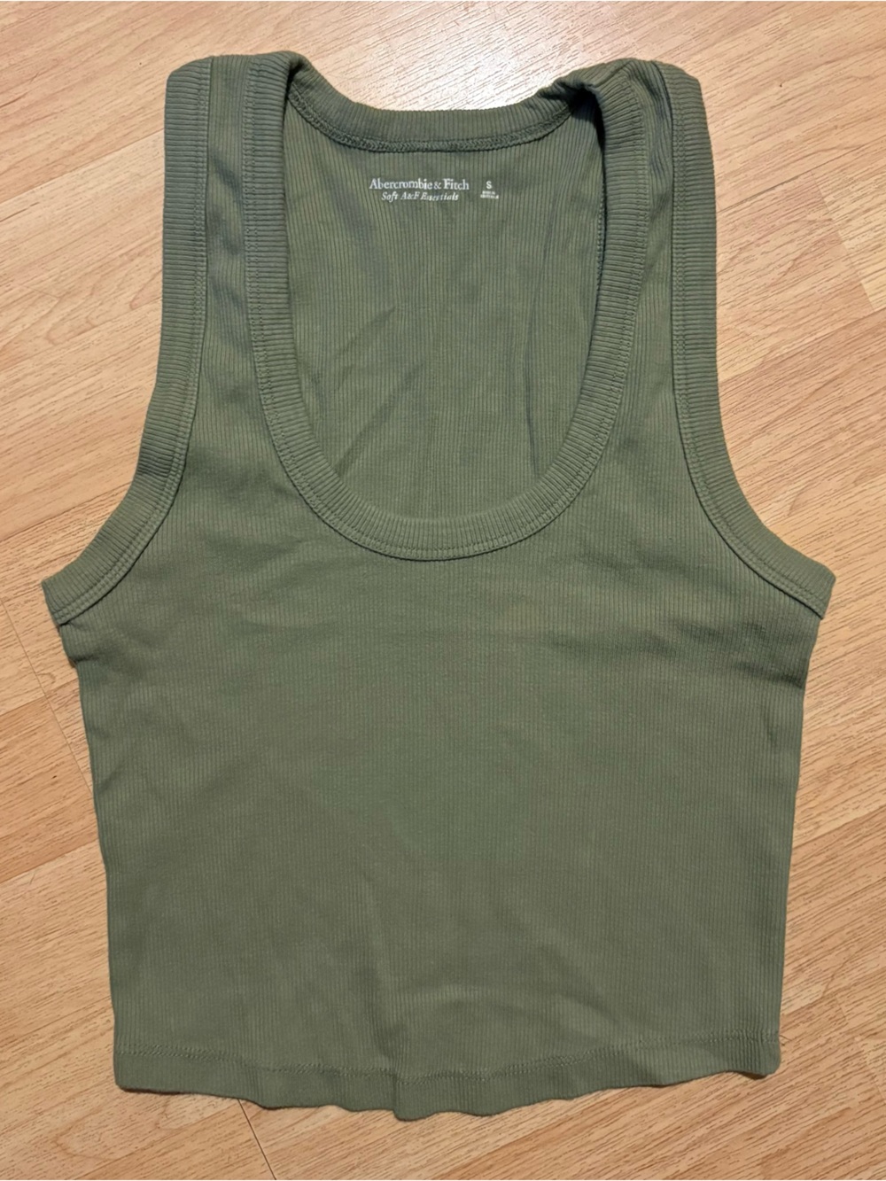 Abercrombie & Fitch Soft AF Olive Ribbed Cropped Tank Top - Small
